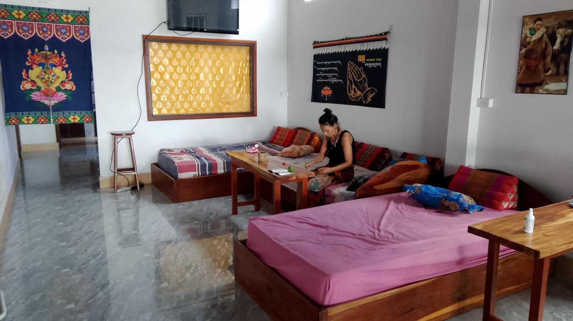 Tibet Restaurant And Hostel Nakasong Dış mekan fotoğraf